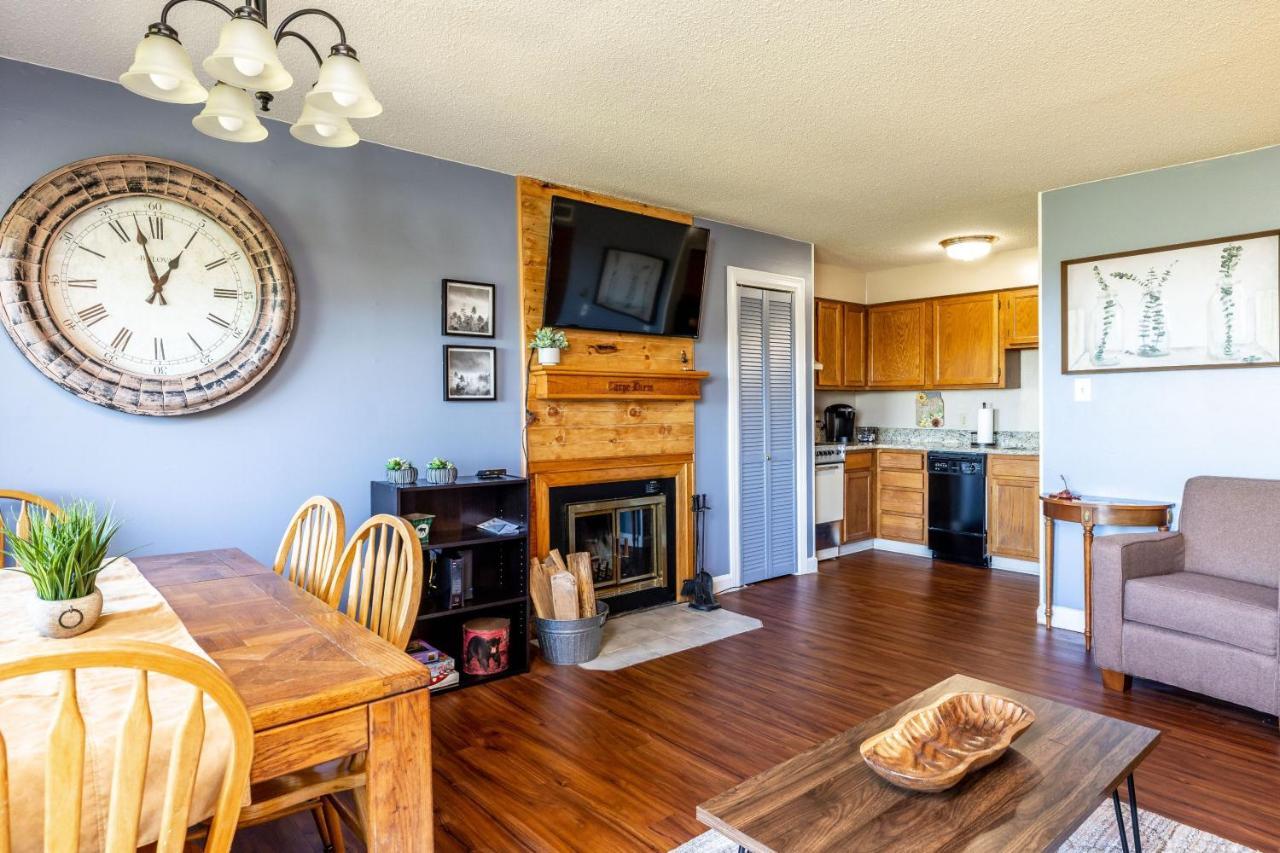 Wow Views!!-Mountain Escape-Outdoor Pool-Close To Downtown-Wifi-Cable-Private Balcony Gatlinburg Eksteriør billede